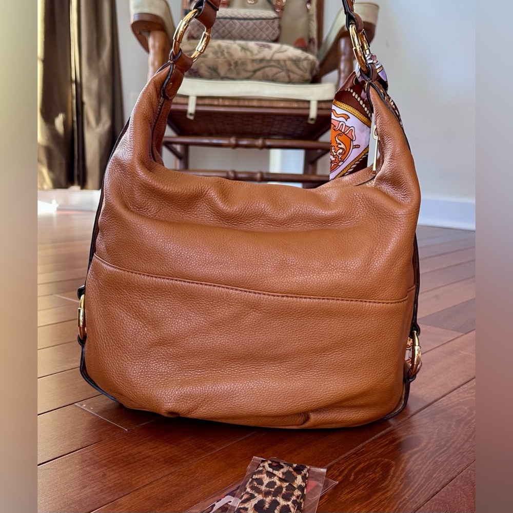 Michael Kors Fulton Camel Leather Shoulder Bag with 3 Accent Scarves - Picture 3 of 14